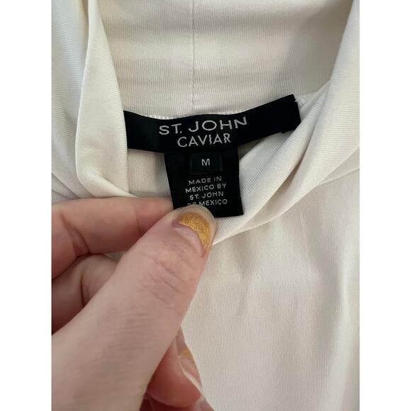 St. John Women's M Fitted Turtleneck White Stretch Lightweight Layering FLAW - Picture 3 of 11